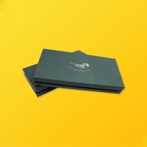 Custom Luxury Apparel Boxes