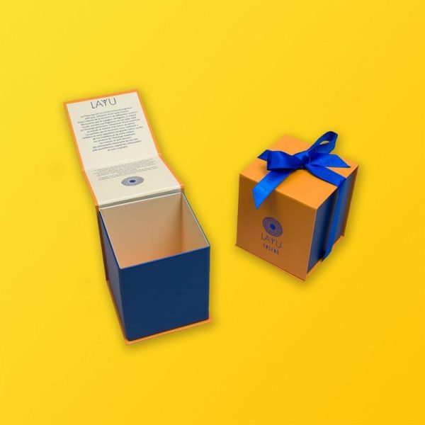 Custom Printed Magnetic Closure Gift Boxes