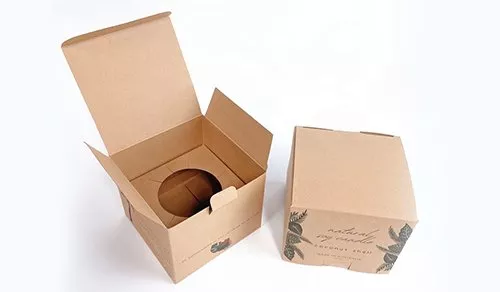 Eco-Friendly Candle Packaging